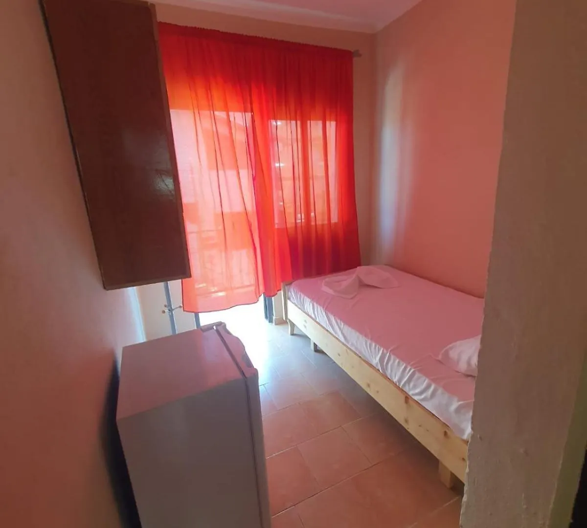 Hotel Shqiponja Velipoje