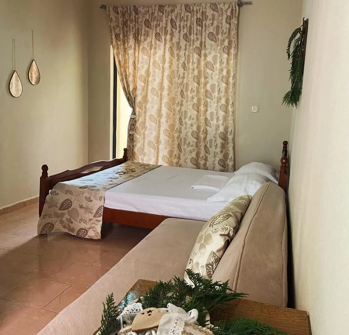 Hotel Shqiponja Velipoja