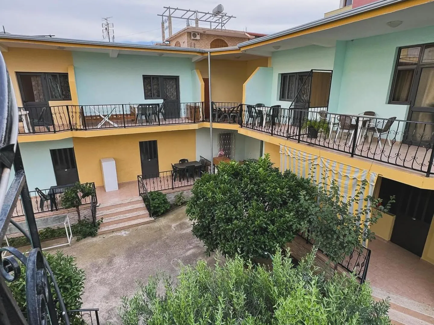 Hotel Shqiponja Velipoja
